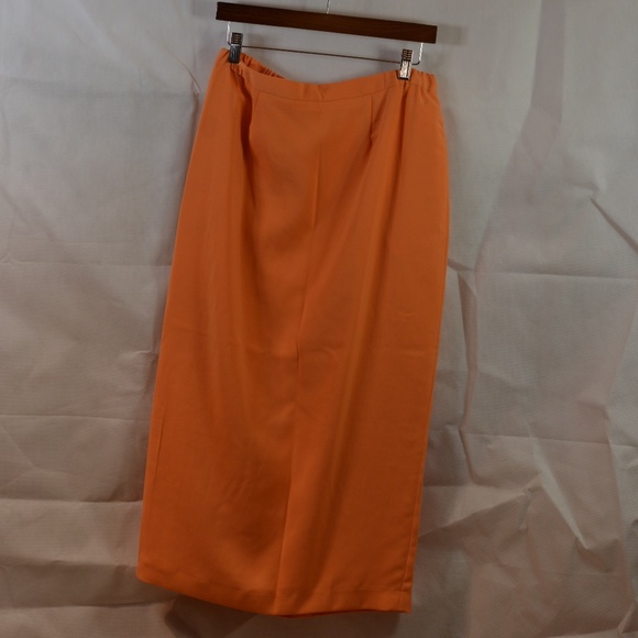 Special Occasion/MOB/Wedding/Church  3 pc beaded/Embellished Suit NWT SZ 14 - Picture 9 of 11